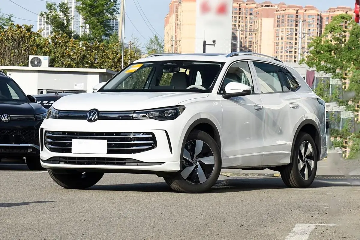 Volkswagen Tiguan L 2024 PRO 330TSI 2WD Sm...